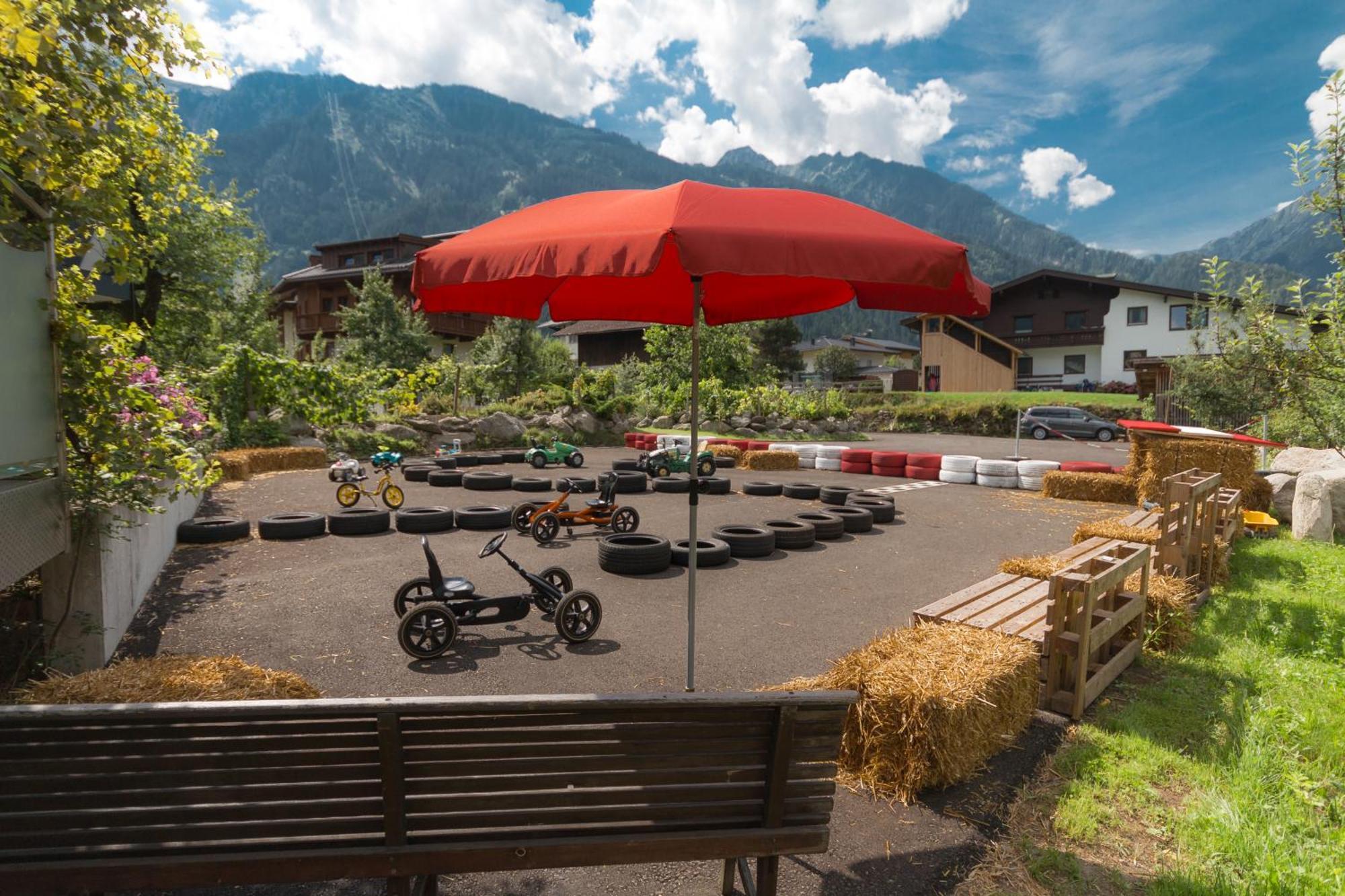 Apart Central - Premium Mountain&Garden Mayrhofen Luaran gambar